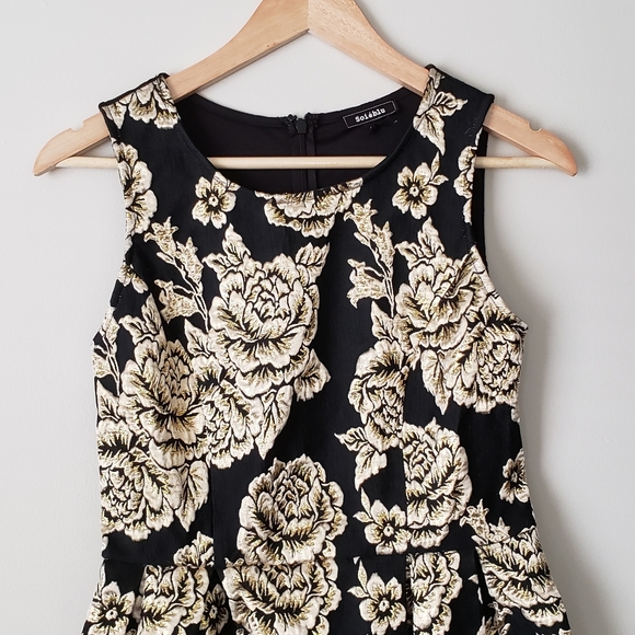 Soieblu • Modcloth Floral Design Metallic Dress - Picture 2 of 9